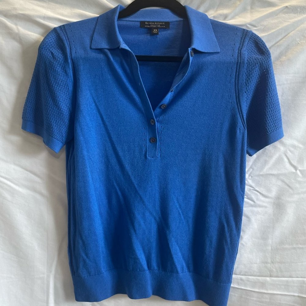 Banana Republic XS Half Button Blouse